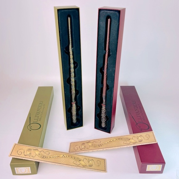 Harry Potter Universal Studios Ollivanders Interactive Wands - Picture 1 of 9